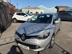 RENAULT CLIO at Car World Hull Hull