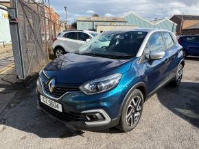RENAULT CAPTUR at Car World Hull Hull