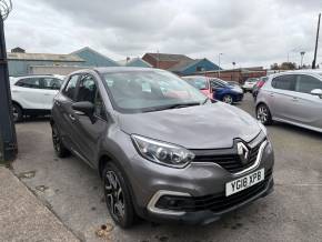RENAULT CAPTUR at Car World Hull Hull